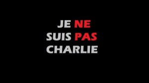 (terjemahan: saya bukan Charlie)